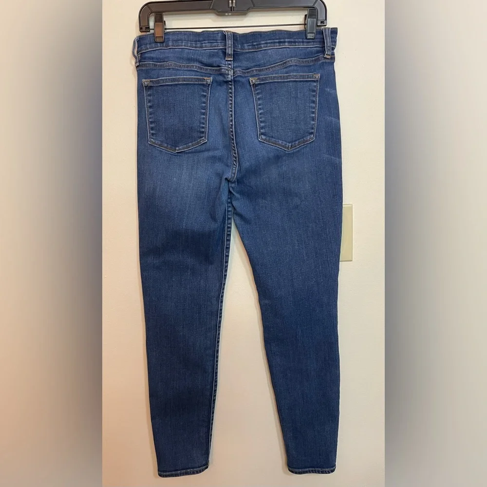 J. Crew Women’s Mid Rise Stretch Skinny Medium Wash Denim Jean Size 29/30